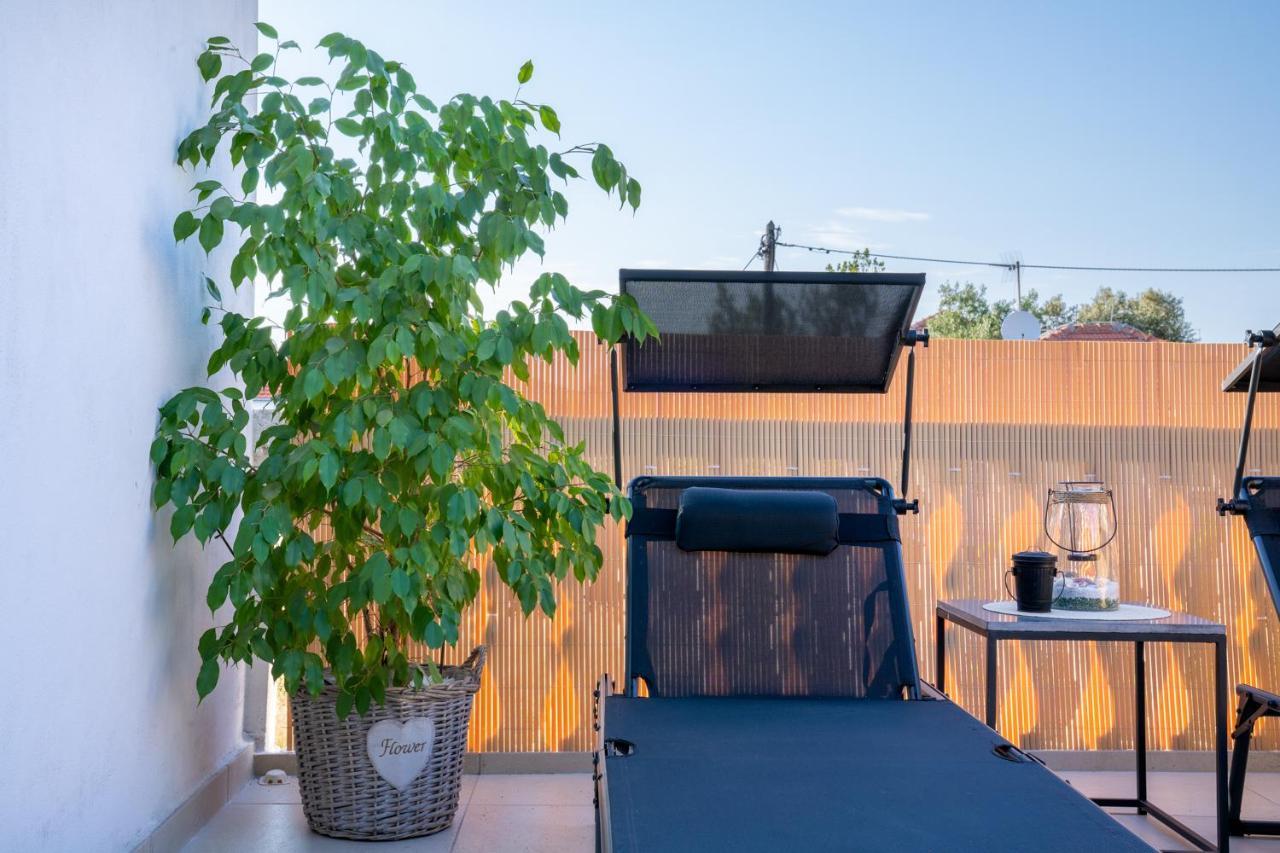 Apartment Paula With Private Jacuzzi And Parking- Near The Beach Zadar Eksteriør billede