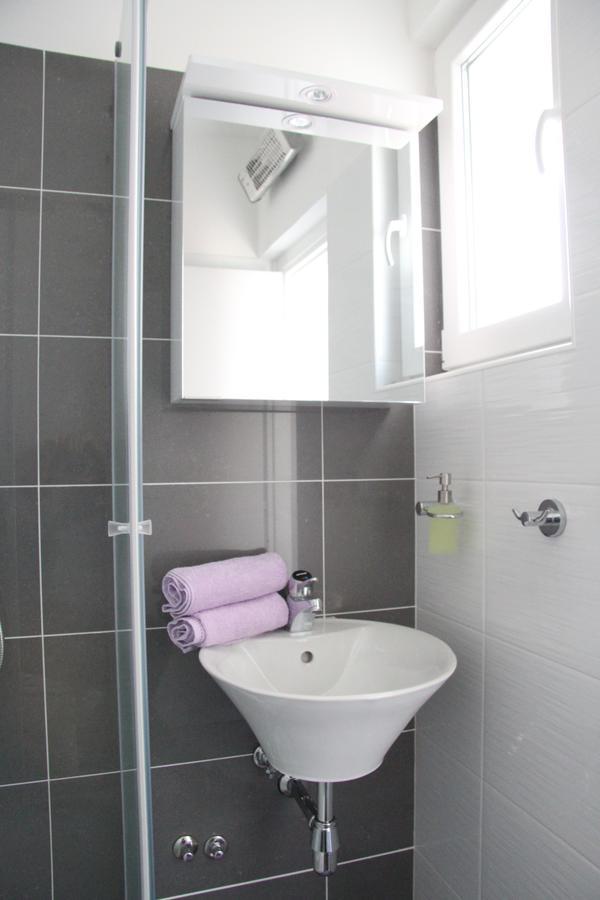 Apartment Paula With Private Jacuzzi And Parking- Near The Beach Zadar Eksteriør billede