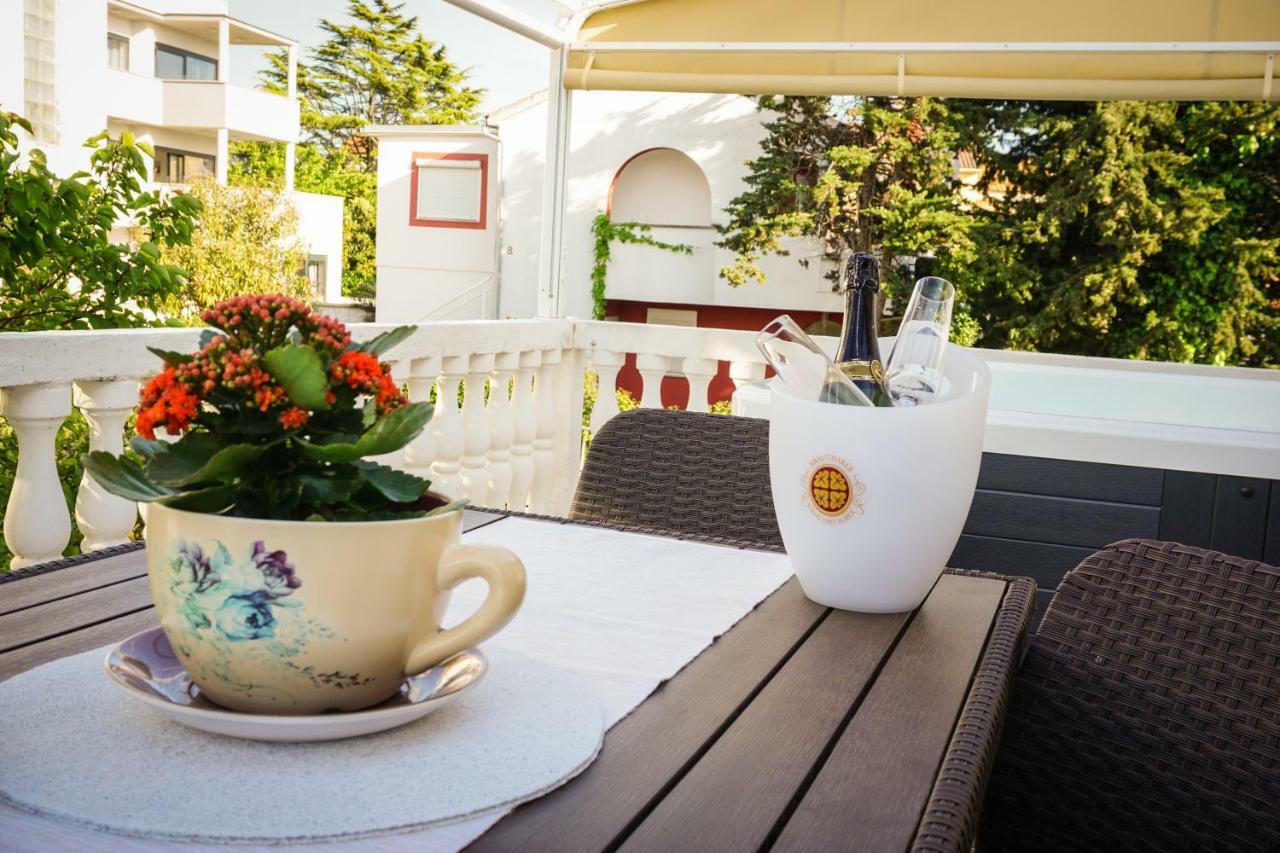Apartment Paula With Private Jacuzzi And Parking- Near The Beach Zadar Eksteriør billede